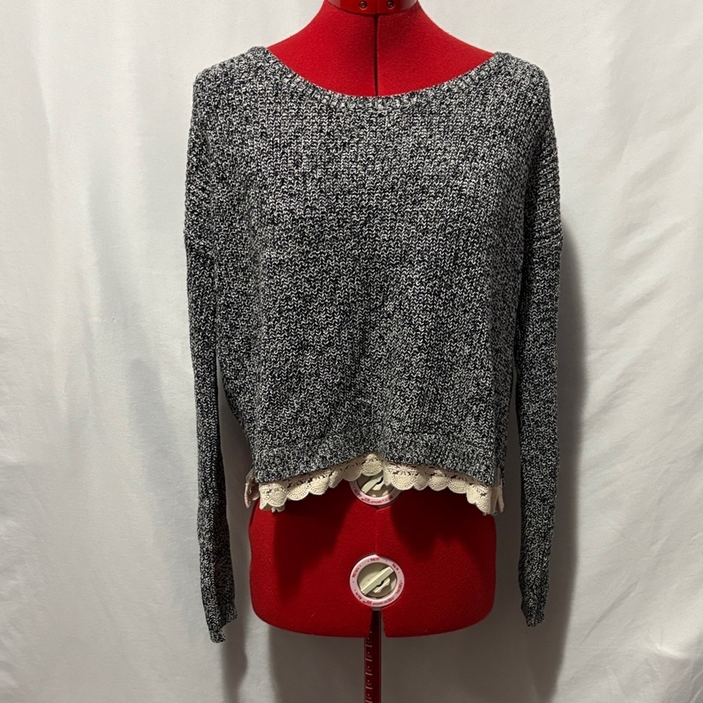Kimchi Chic Beauty Black and White Crew Neck Sweater SM87